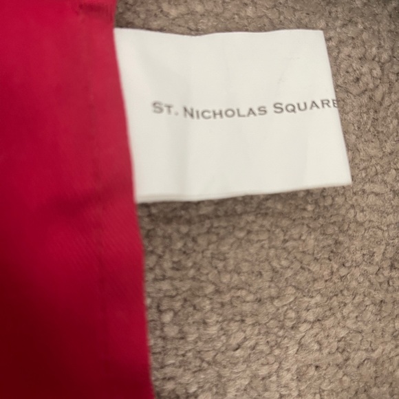 St. Nicholas Square child’s Apron Set - Picture 4 of 8